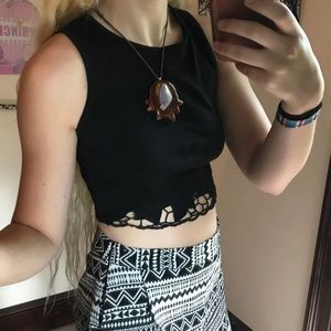 SOLD✌🏼
GB Black Hippie Crop Top w Floral Cut Out Design